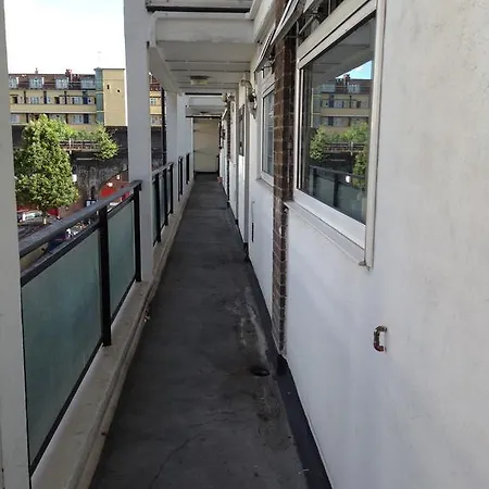 Chapman Street Guest house
