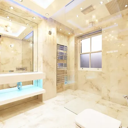 Apartment James Bond Style Penthouse