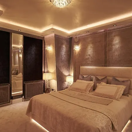 Apartment James Bond Style Penthouse London