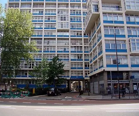 Apartment Metro Central Heights Ap215 *