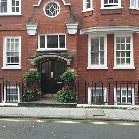 Shepherds Market Serviced Apartment *