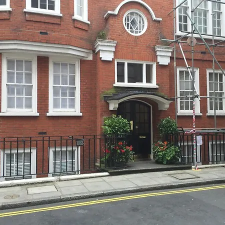 Shepherds Market Serviced Apartment *