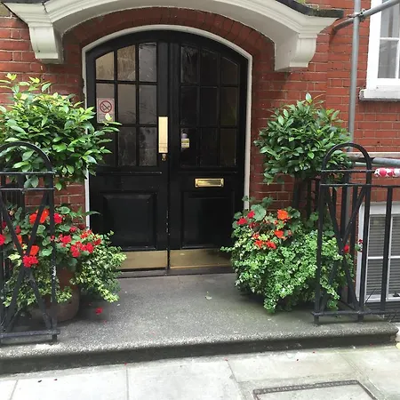 Apartment Shepherds Market Serviced
