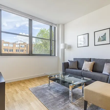Scimitar House Apartment *