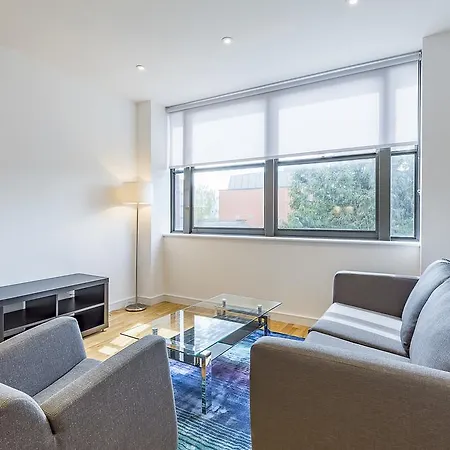 Scimitar House Apartment Romford
