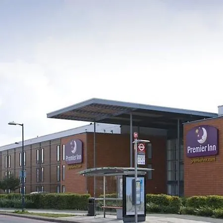 Premier London Heathrow Airport T2 & T3 - Bath Road Hotel Hounslow