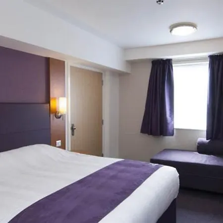 Premier London Heathrow Airport T2 & T3 - Bath Road 호텔