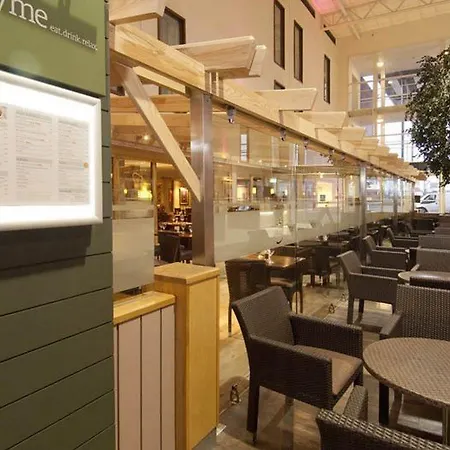 Premier London Heathrow Airport T2 & T3 - Bath Road 호텔 하운슬로우