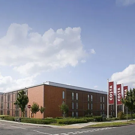 Premier London Heathrow Airport T2 & T3 - Bath Road Hotel