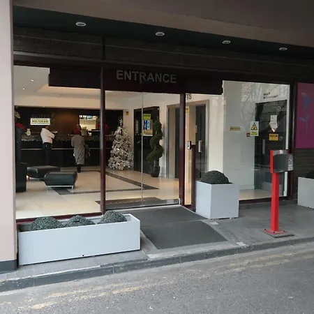 Hotel Lily London
