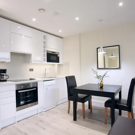 Valet Wembley * Wembley