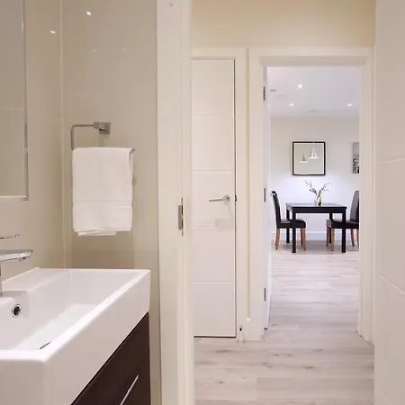 Valet Wembley Apartment Wembley