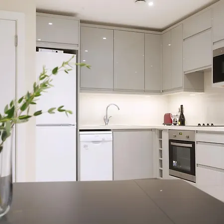 Valet Wembley Apartment Wembley