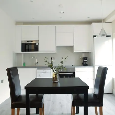 Valet Wembley Apartment