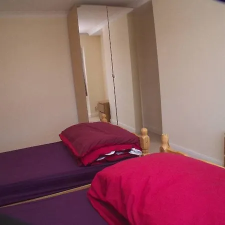 Sutton Place Apartment *