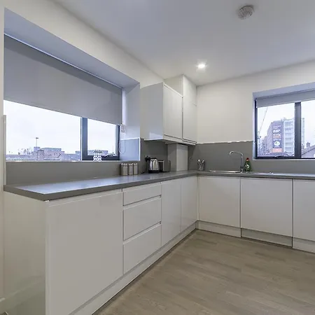 Гостевой дом Canning Town Stratford Apartments 5*