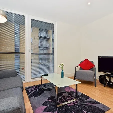 Appartamento Lanterns Court By Bridgestreet Londra