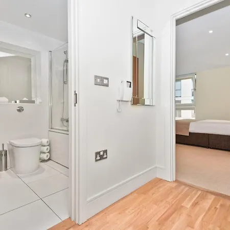 Appartamento Lanterns Court By Bridgestreet *