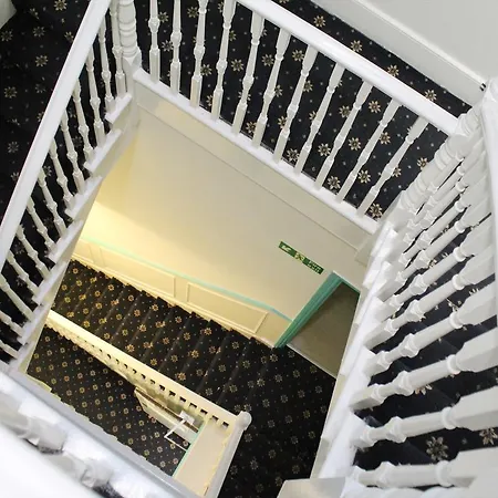 Clapham South Belvedere Hotel
