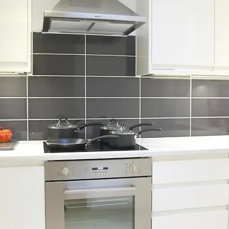 Smart Spitalfields Apartment London