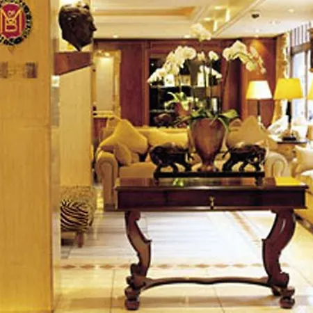 Radisson Blu Hotel, Mercer Street 5*