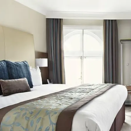 Thistle Piccadilly Hotel 4*