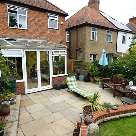 The Kingshill At Northolt Apartment