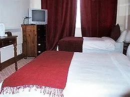 Otel Oyo The Man Pub And