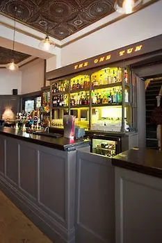 The One Tun Pub & Londra