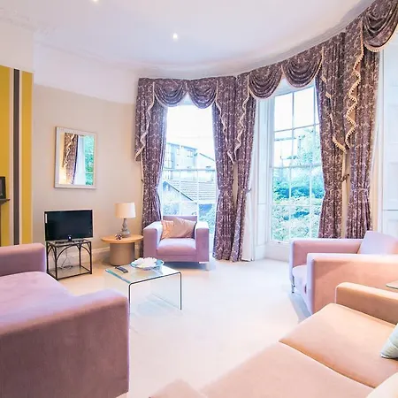 Bridge House Canary Wharf Apartment London