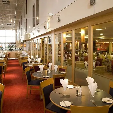 호텔 Premier London Heathrow Airport T2 & T3 - Bath Road 3*