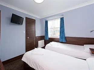 Angus Hotel 2*