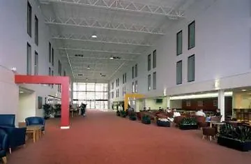 Premier London Heathrow Airport T2 & T3 - Bath Road 3* Hounslow