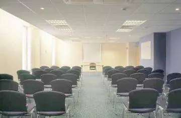 Hotel Premier London Heathrow Airport T2 & T3 - Bath Road 3*