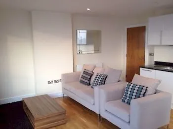 Appartamento Lanterns Court By Bridgestreet *