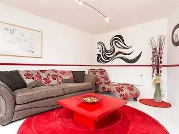 Boutique Serviced 4*