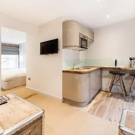 Apartment Forbee Studios London