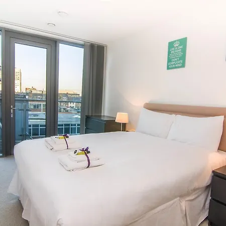 Apartment Wharf - Foundry Court * London