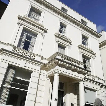 Pembridge Hall *
