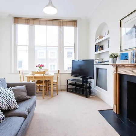 The Stratford Road Pied-a-terre Apartment