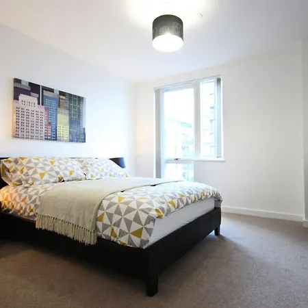 Apartment The O2 Waterfront *