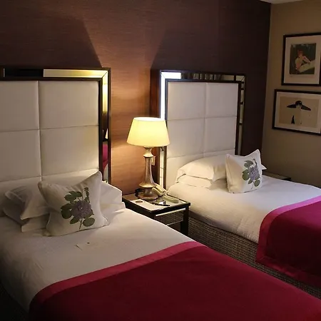 The Mandeville 4*