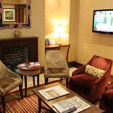 Blandford 4* Londra