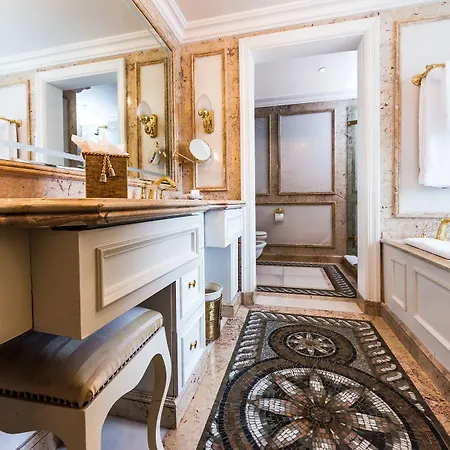 Hotel Bentley 5*