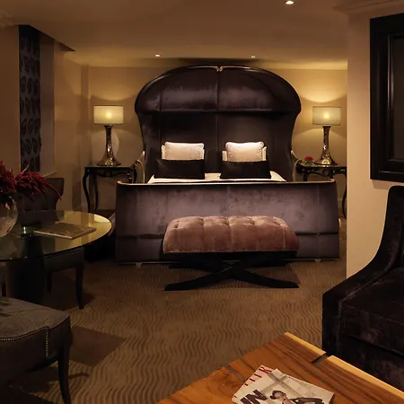 Radisson Blu Hotel, Mercer Street 5* London
