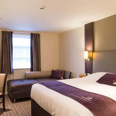 Premier London Edgware Hotel