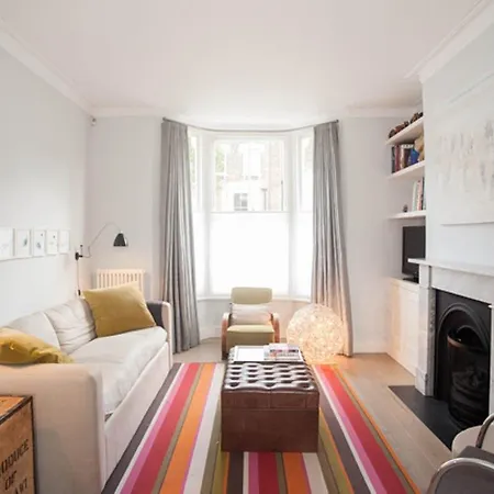 Hotel Veeve  Herrick Road House