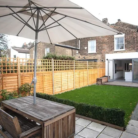 Veeve  Herrick Road House Hotel London