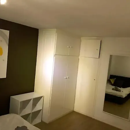Cozy Room Very Close To Canary Wharf ! London
