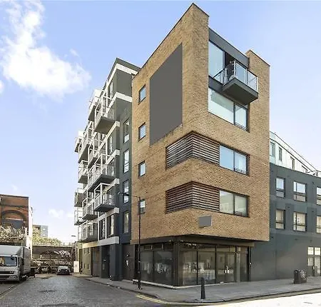 Hare Marsh Apartment